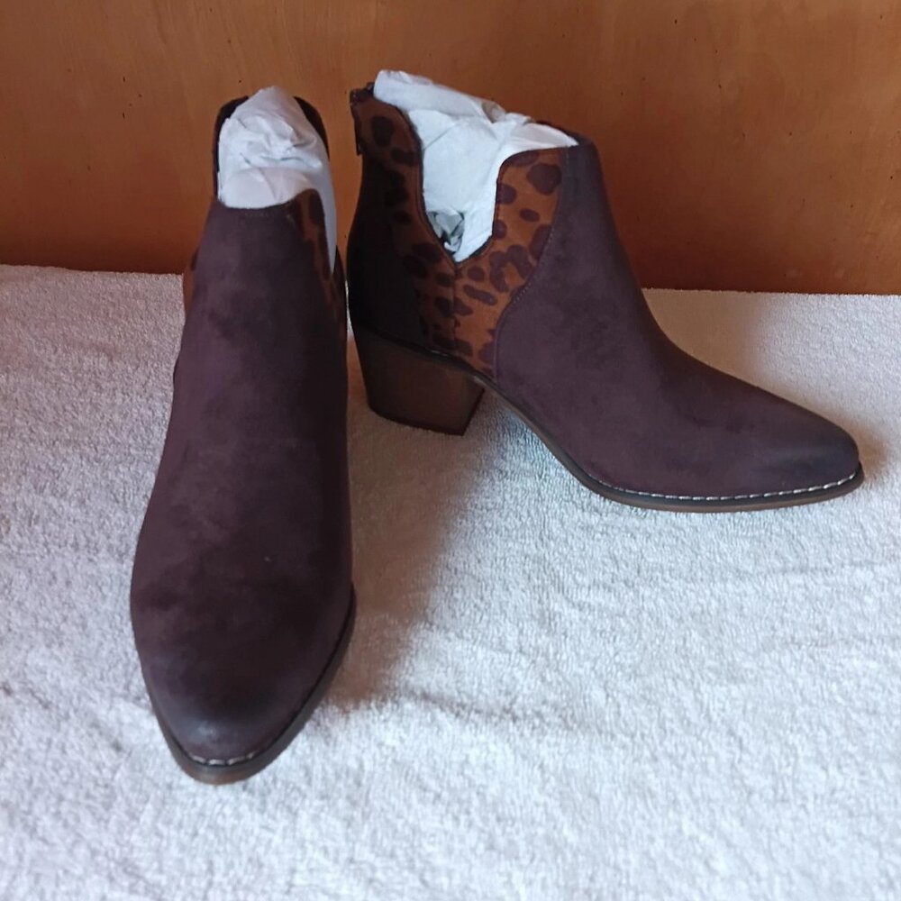 Pierre Dumas Brown Leopard Print Ankle Boots Women’s Size 6M NIB